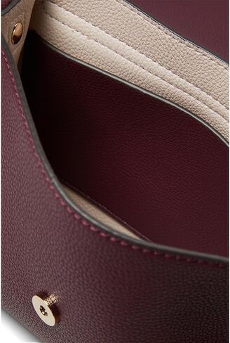 GUESS Meridian Flap Shoulder Bag in Saudi Arabia