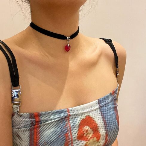 Black Choker Necklaces for Woman Love Heart Choker Necklace Adjustable Velvet Choker Soft Collar Chain Red Heart Necklace for Girls Fashionable Dress Up in Saudi Arabia
