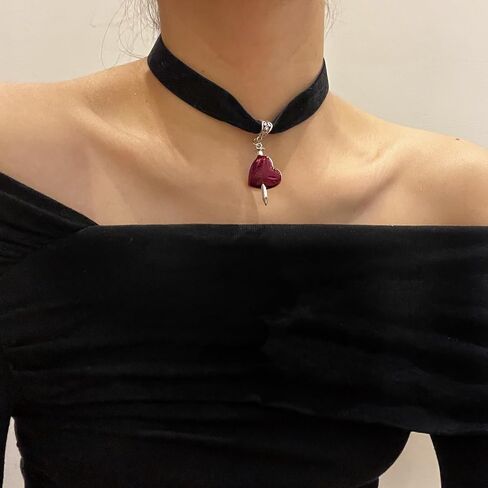 Black Choker Necklaces for Woman Love Heart Choker Necklace Adjustable Velvet Choker Soft Collar Chain Red Heart Necklace for Girls Fashionable Dress Up in Saudi Arabia