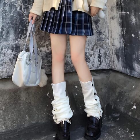 جي كيه - او جوارب لوليتا اليابانية بتصميم فقاعة فضفاضة لتدفئة الساقين وازرار متدلية، جوارب طويلة للبنات في المدرسة جيه كيه كوسبلاي بلون ابيض، مقاس M in Kuwait
