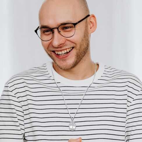 ايوسنس قلادة من الفضة الاسترليني عيار 925 على شكل قلب، قلادة هدايا عيد الام للنساء تحمل الصور والصور للرجال قلادة شخصية in Kuwait