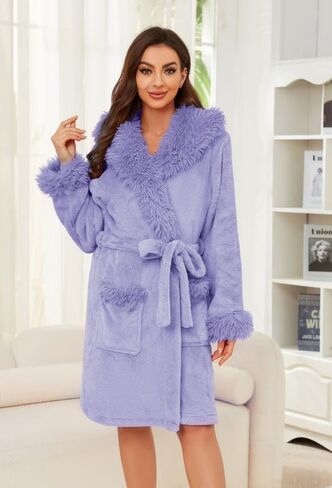 Women Hooded Plush Short Robe Soft Warm Fleece Bathrobe Fluffy Cute Spa Robe in Kuwait