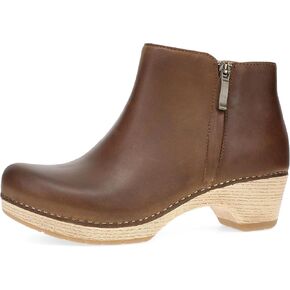 Dansko Women's Lizanne Bootie in Kuwait