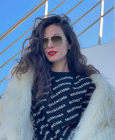Classic Aviator Sunglasses for Women Men Oversized 70s Vintage Trendy Metal Square Aviators Sun Glasses in Saudi Arabia
