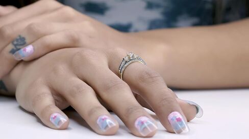مجموعة Dazzlingrock Collection خاتم زفاف دائري من الياقوت الأبيض والألماس الأسود والأبيض مكون من 3 أحجار للنساء باللون الذهبي in Kuwait