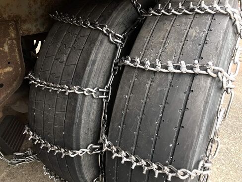 TireChain.com 10.00-20، 10.00-20 مجموعة من سلاسل الإطارات المزدوجة المرصعة in Saudi Arabia