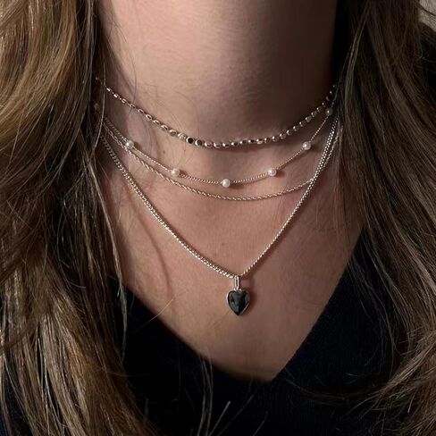 Pearl Necklace for Women,Dainty Layered Gold/Silver Necklaces for Women Pearl Necklaces Pendant Stackable Choker Necklaces Pearl Chain Jewelry Set Trendy Necklace in Kuwait