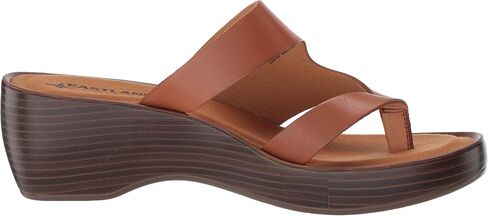 Women's Laurel Dress Sandal in Kuwait