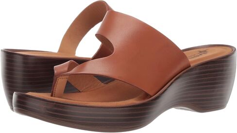 Women's Laurel Dress Sandal in Kuwait