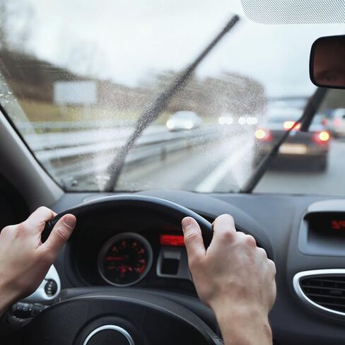 قطعتان من فوهات غسيل الزجاج الأمامي، فوهة رش الزجاج الأمامي البلاستيكية المتوافقة مع دودج جيب رام تحل محل OEM #: 5113049AA 5116079AA 4805742AB (أسود) in Kuwait