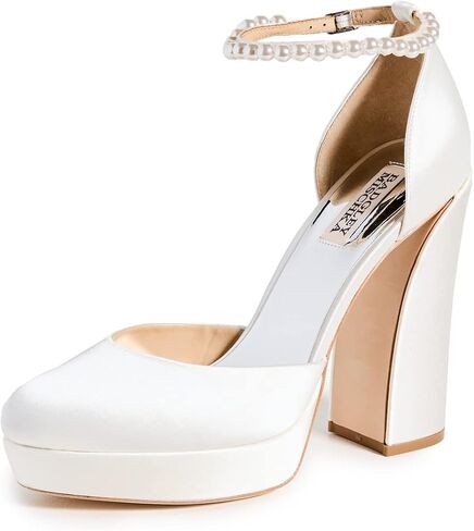 Badgley Mischka Women's Felixa Pump in Saudi Arabia