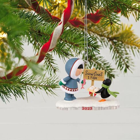 زخرفة عيد الميلاد التذكارية المميزة لعام 2024، Frosty Friends 2024، هدايا لهواة جمع رجل الثلج in Kuwait
