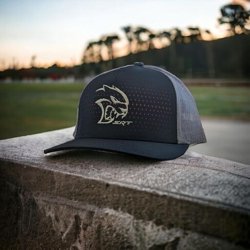 قبعة سائق الشاحنة Dodge SRT Hellcat بشعار Rumble Snapback موديل 2023 - أسود/فحمي/أحمر مرخصة وأصيلة in Kuwait