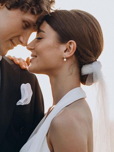 SWEETV الكلاسيكية اللؤلؤ تتدلى الأقراط للنساء، أقراط اللؤلؤ هوك، أقراط الزفاف للعرائس وصيفات الشرف، هدايا مجوهرات حفلة موسيقية in Kuwait