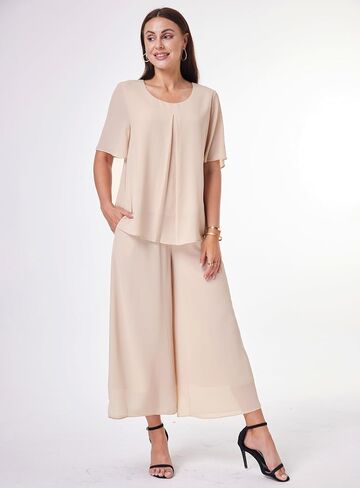 Women's 2 Piece Chiffon Sets Outfits Flowy Summer Casual Dressy Pantsuits Double Layers Blouse Capris Pants Suits in Saudi Arabia