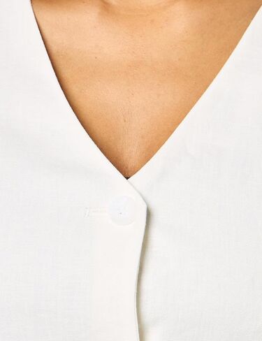 womens Selene Vest in Saudi Arabia