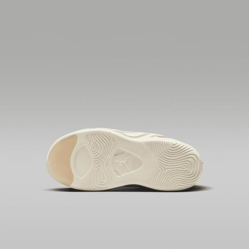 Nike Tatum 1 Little Kids' Shoes (DX5357-200, Fossil/Sesame/Electric Green/Black) Size 3 in Kuwait