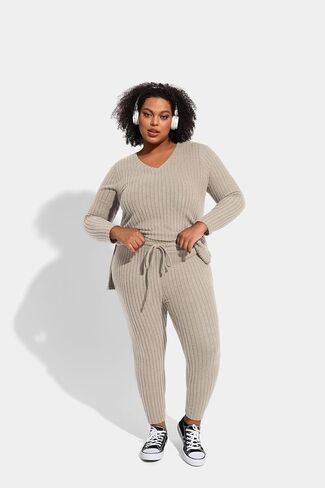 RITERA Plus Size Track Suits for Women 2 Piece Long Sleeve Sweatsuits Knit Pullover Tracksuits Ribbed Pajamas XL-5XL in Saudi Arabia