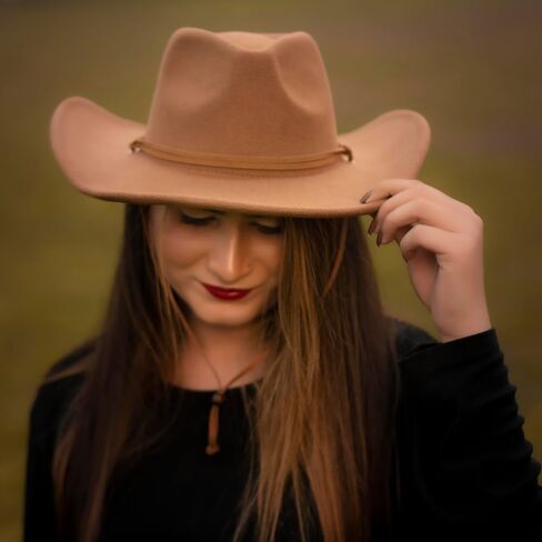 Vireline – Beige Plain Felt Cowboy & Cowgirl Hat for Men, Women, and Teens, Cowgirl Costume Hat, Straw Hat, Women Men Retro Felt Wide Brim hat. in Saudi Arabia