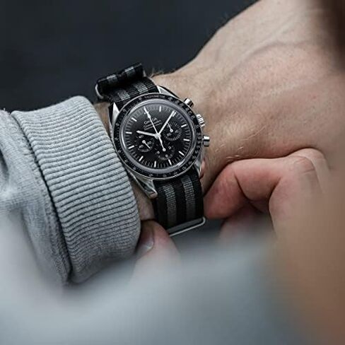 Classic Bond 1973 British Military Cadet. Black and Grey Nylon Mens Replacement Watch Strap. Rugged, Quick-Drying and Secure Wristwatch Strap for Outdoor Activities in Saudi Arabia
