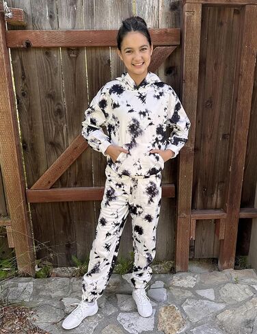 Arshinet Girls 2 Piece Outfits Hoodie Sweatsuit Sets Oversized Sweatshirt and Baggy Fall Fashion Sweatpant with Pockets in Saudi Arabia