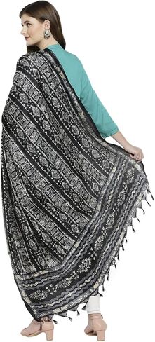 وشاح نسائي حريري مطبوع عليه زهور خالٍ من الخردل in Kuwait