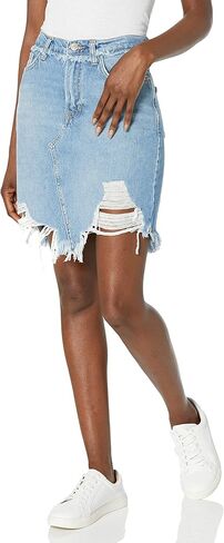 Current/Elliott Women's The Playmate in Serene in Saudi Arabia