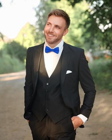 Men's Bow Ties, Pre-Tied Adjustable Bowties Solid Color Black Bowtie for Men in Saudi Arabia