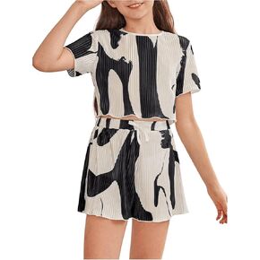 Verdusa Girl's 2 Piece Outfits Summer Graphic Print Short Sleeve Tee Top and Shorts Set