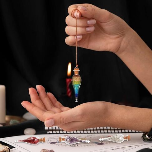 10 قطع من الزجاجات الصغيرة على شكل دمعة مع سدادات من الفلين، زجاجة صغيرة متمنية، زجاجات جرعة، برطمانات صغيرة للحرف الفنية، مشاريع DIY لتزيين حفلات الزفاف in Kuwait