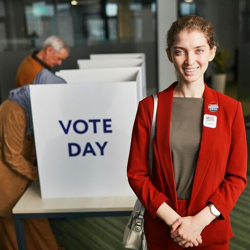 25 قطعة دبوس ترامب 2024 المستدير يظهر دعمك لترامب الجمهوري 2024 دبابيس التلبيب شارة الانتخابات الرئاسية السائبة in Kuwait