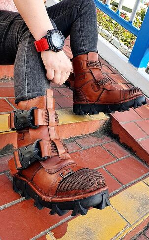 Men's Combat Motorcycle Leather Boots Soft Comfortable Ankle Boots in Saudi Arabia