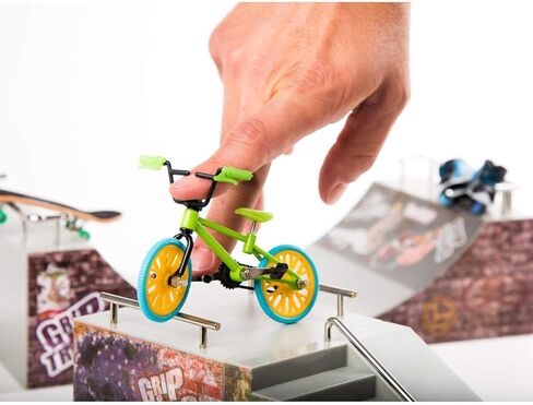 قبضة وخدع - إصبع أخضر BMX Freestyle مع عجلتين إضافيتين للدراجة وأداة دراجة إصبع واحدة - حزمة لعبة إصبع واحدة للأطفال بعمر 6 سنوات فما فوق in Kuwait