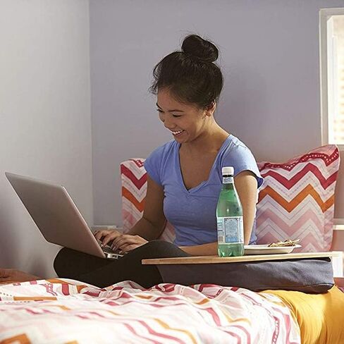 Yogibo Traybo 2.0 مكتب لاب توب، مكتب لاب توب من الخيزران مع وسادة للكمبيوتر المحمول مدمج في فتحة للكمبيوتر اللوحي أو الهاتف، وسادة لاب للعمل والقراءة والكتابة ولوحة لاب توب، رمادي داكن in Kuwait