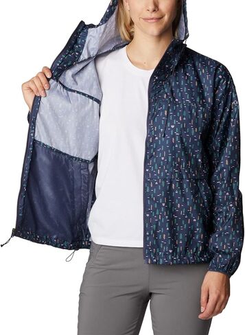 Columbia Women's Alpine Chill Windbreaker in Saudi Arabia