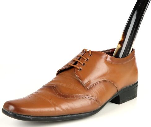 Shoe Horn with Handle Natural Handcrafted & Polished Made from Real Horn For All Shoes & Boots - 15 Inches in Kuwait