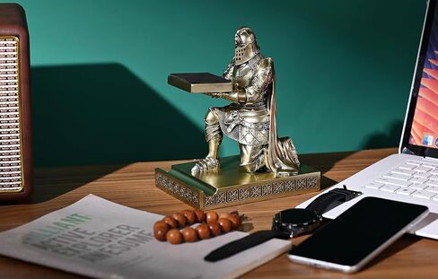 King's Guard Watch Display Stand نظارات مجوهرات سوار قلادة حامل صواني أبراج الراتنج حامل القلم Warrior Knight حامل الهاتف المحمول للمكتب والمنزل (أزرق) in Saudi Arabia