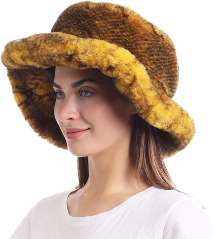 مجموعة قبعة ووشاح دلو من الفرو الصناعي من جلد الثعبان للسيدات من LA CARRIE مكونة من قطعتين باللون الأصفر للشتاء الدافئ in Kuwait