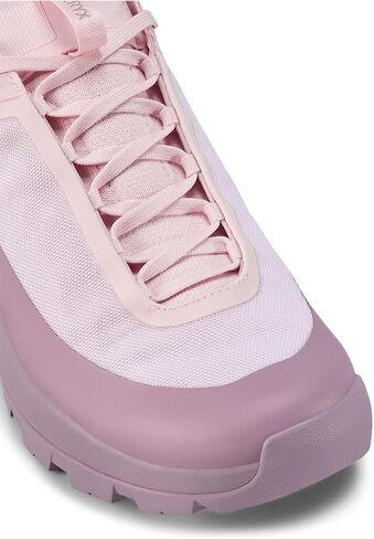 Arc'teryx Women's Vertex Alpine Hiking Shoe in Saudi Arabia