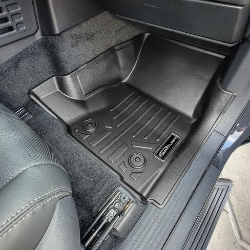 بطانات أرضية SMARTLINER 2024 Toyota Tacoma Double Cab - مجموعة صفين تناسب جميع الأحوال الجوية، سجادات أرضية سوداء (تتناسب فقط مع الصف الثاني للتخزين تحت المقعد) in Saudi Arabia