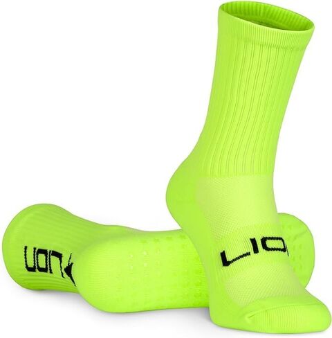 مجموعة Lion Kids لكرة القدم تتضمن جوارب للإمساك وواقيات صغيرة للساق وأكمام جورب - المجموعة المثالية للاعبي كرة القدم الشباب in Kuwait