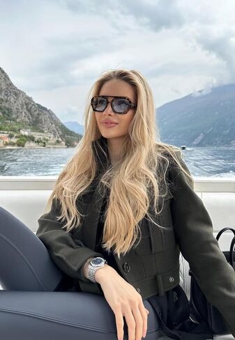 نظارات شمسية ADE WU العصرية ذات التصميم السداسي للنساء بإطار سميك ونظارات شمسية هندسية بجسر مزدوج in Kuwait