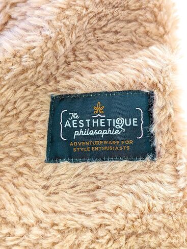 سترة منفوخة من الفرو الصناعي تيدي بير فائقة النعومة مع حزام خصر مشدود in Kuwait