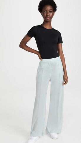 Good American Women's Scuba Tee Thong Bodysuit in Saudi Arabia