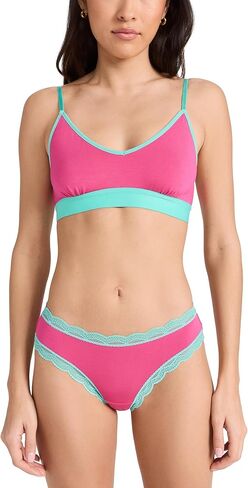 حمالة صدر تي شيرت نسائية وطقم برازيلي in Kuwait