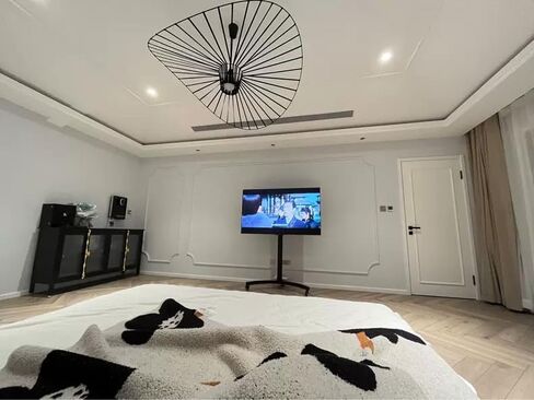 حامل تلفزيون متنقل لأجهزة التلفاز مقاس 32 بوصة - 65 بوصة يصل وزنها إلى 110 رطل، عربة تلفزيون متنقلة بهيكل عالي التحمل لغرفة المعيشة والفناء والمكتب والحد الأقصى 600 × 400 مم in Kuwait