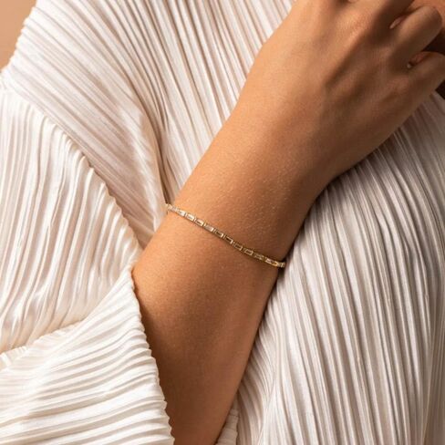 CAITLYNMINIMALIST ذهب عيار 18 قيراط من الفضة الإسترليني باللون الأزرق المستدير | أونيكس | سوار التنس CZ Diamond Bold Box إغلاق المشبك للنساء هدية للأم in Saudi Arabia