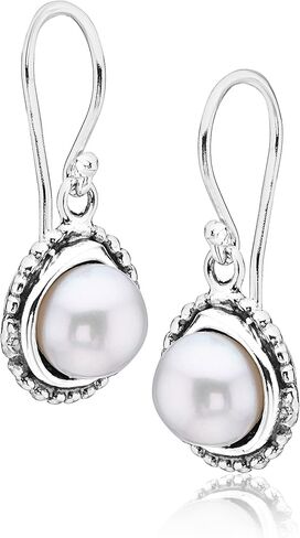 أقراط متدلية من الفضة الإسترليني عيار 925 مع لؤلؤ أبيض من المياه العذبة، إطار ملفوف بالأسلاك وحافة مطرزة، لمسة نهائية عتيقة، لا تسبب الحساسية، خالية من النيكل والرصاص، حلق خلفي من الأسلاك الفرنسية in Kuwait