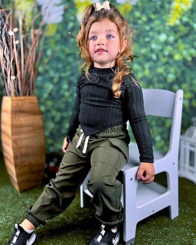 HINTINA Toddler Little Girl 2 Pieces Outfits Cargo Jogger Pants Set in Kuwait