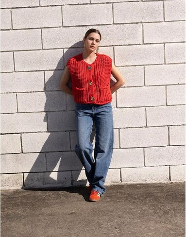 Ainangua Sleeveless Cropped Cardigan for Women Casual Chunky Knit Tank Tops Button Down Open Front Sweater Vest with Pockets in Saudi Arabia